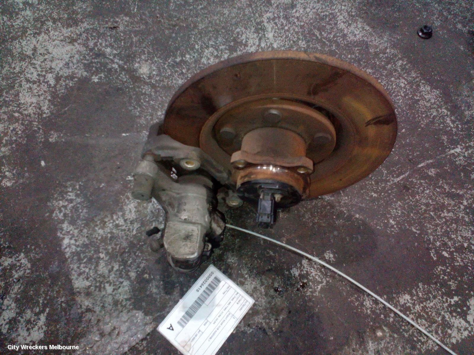 MAZDA 3 RIGHT REAR HUB ASSEMBLY, BK, FWD, ABS TYPE, 07/2006 - 04/2009