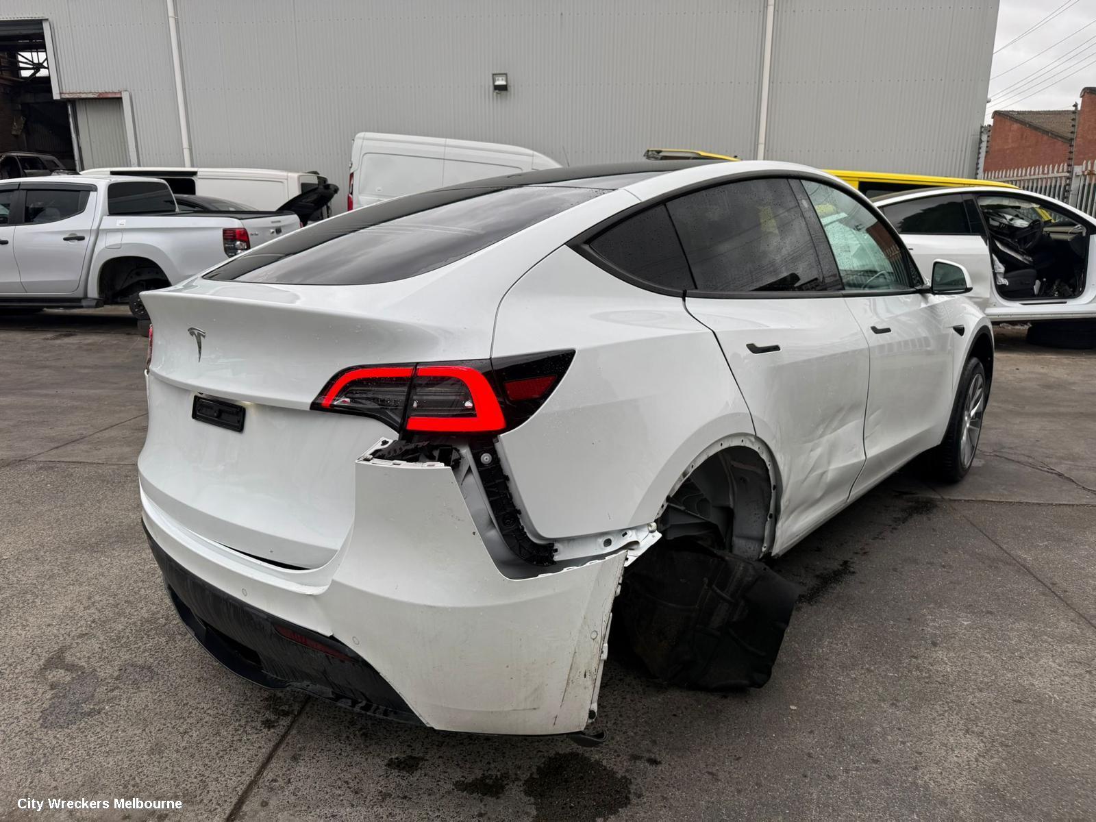TESLA MODEL Y HOODLINING, 1ST GEN, 03/2022 ONWARDS
