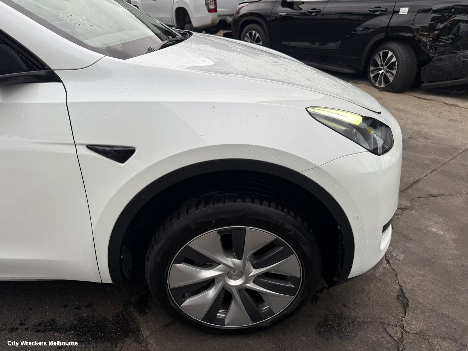 TESLA MODEL Y HOODLINING, 1ST GEN, 03/2022 ONWARDS