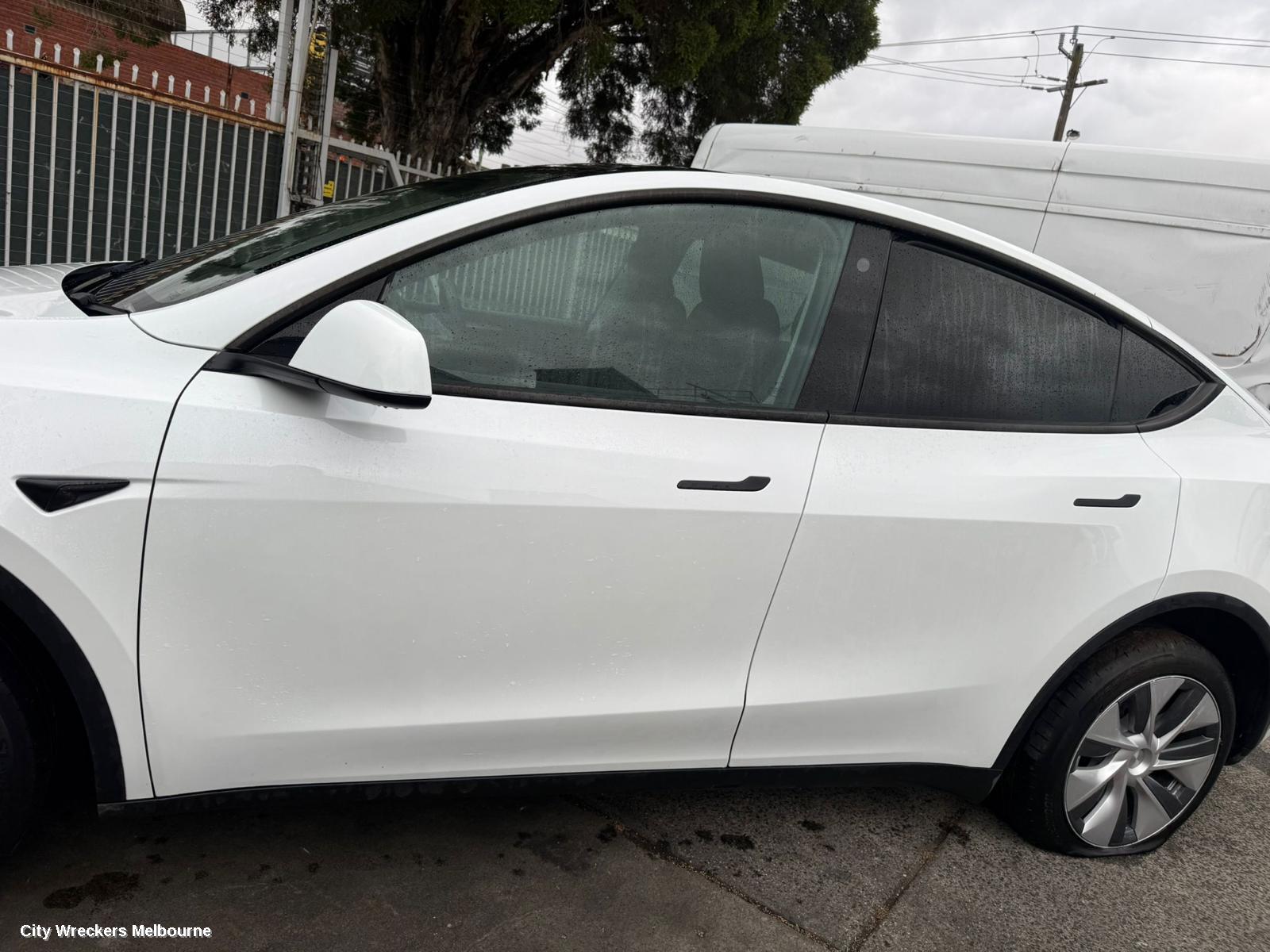 TESLA MODEL Y HOODLINING, 1ST GEN, 03/2022 ONWARDS
