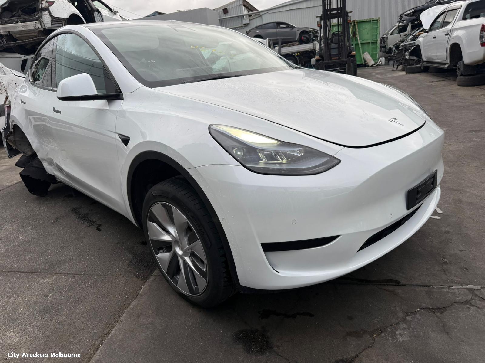 TESLA MODEL Y HOODLINING, 1ST GEN, 03/2022 ONWARDS