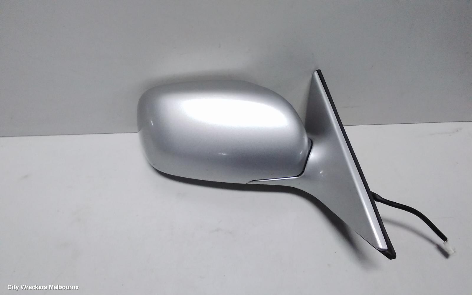 TOYOTA CAMRY RIGHT DOOR MIRROR, SK36, COLOUR CODED, 08/2002 - 05/2006