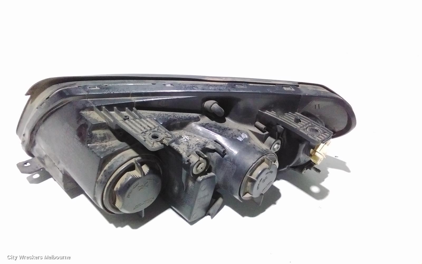 HOLDEN CAPTIVA RIGHT HEADLAMP, CG, CX/LX/SX/CAPTIVA 7 (4TH VIN = C), CHROME INNER TYPE, 09/2006 - 02/2011