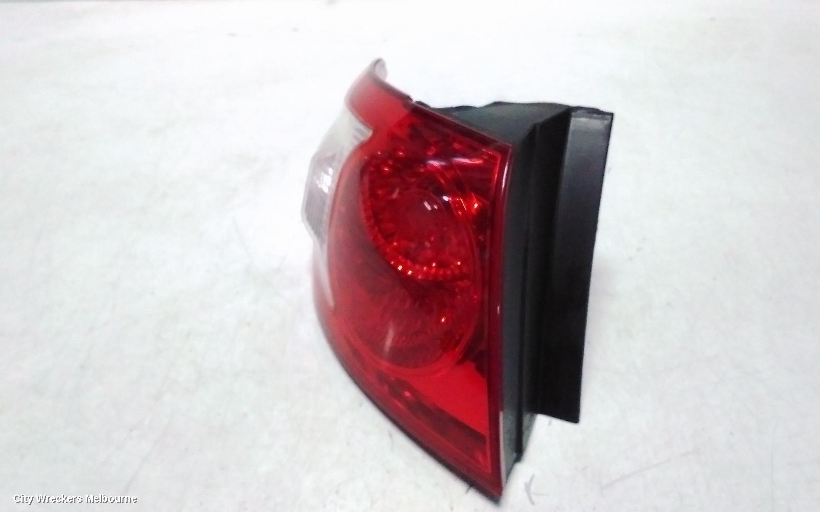 HYUNDAI SANTA FE LEFT TAILLIGHT, CM, IN BODY, 11/2005 - 09/2009
