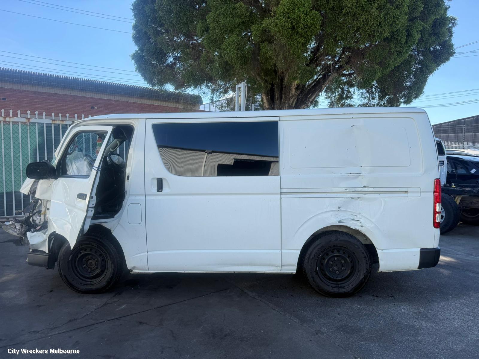 TOYOTA HIACE TOWBAR, TRH/KDH, LWB/SWB, NON STEP, 01/2005 - 04/2019