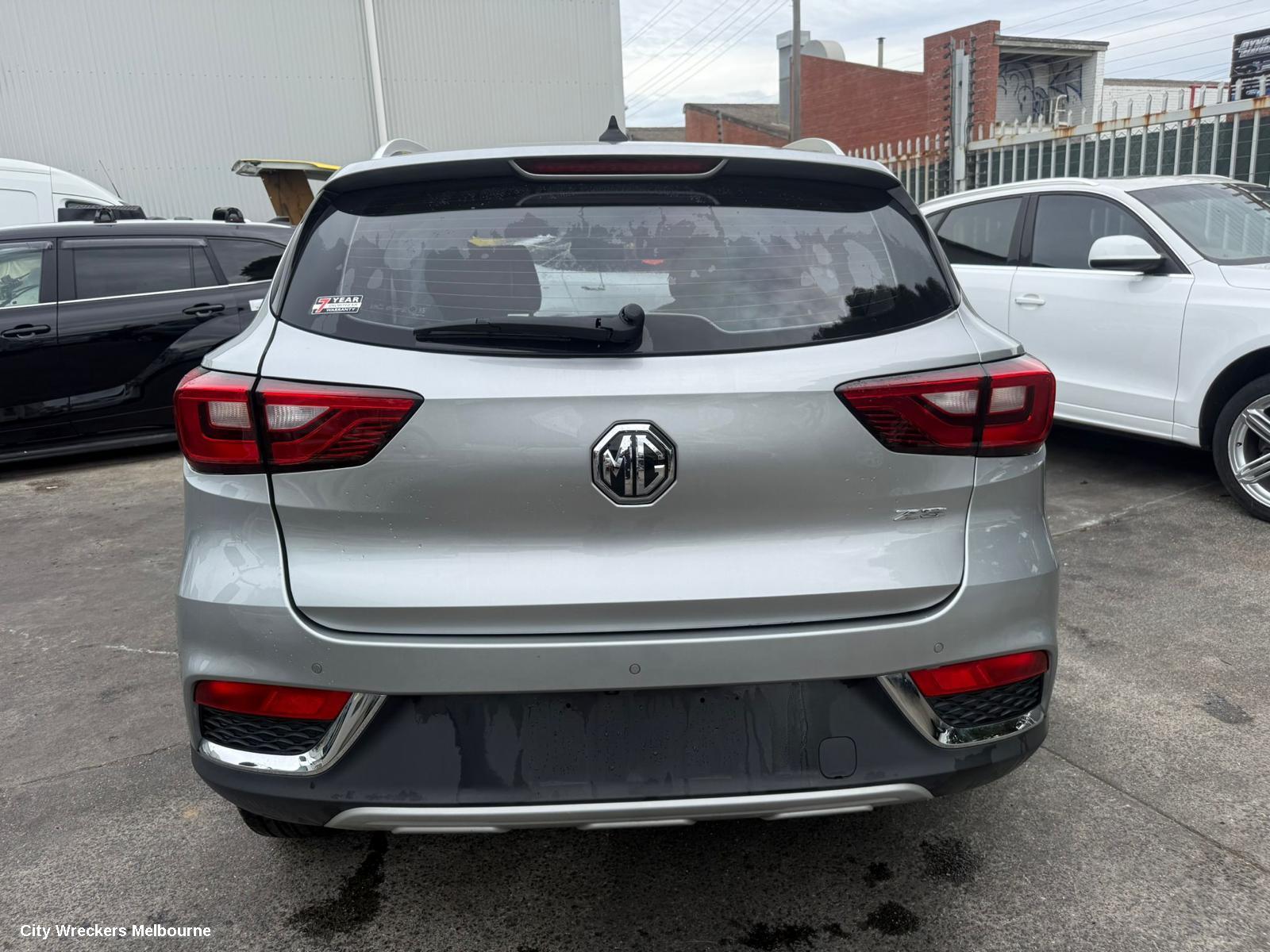 MG ZS RIGHT HEADLAMP, AZS1, ZS TYPE, HALOGEN TYPE, 09/2017 ONWARDS