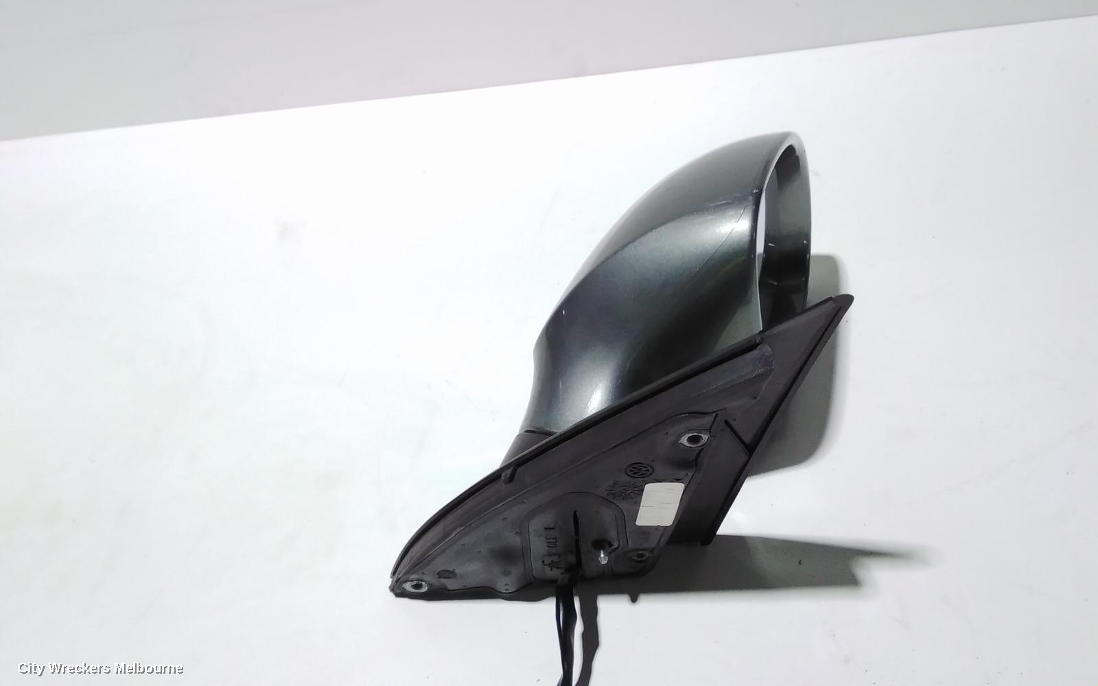 VOLKSWAGEN PASSAT RIGHT DOOR MIRROR, 3C/MK6 B6, MANUAL FOLD (6XN), 03/2006 - 09/2010