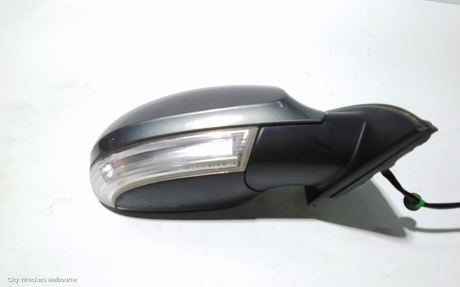 VOLKSWAGEN PASSAT RIGHT DOOR MIRROR, 3C/MK6 B6, MANUAL FOLD (6XN), 03/2006 - 09/2010