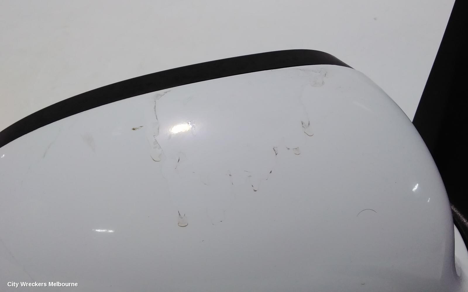 HYUNDAI I30 RIGHT DOOR MIRROR, FD, COLOUR CODED, MANUAL FOLD, NON FLASHER TYPE, 09/2007 - 04/2012