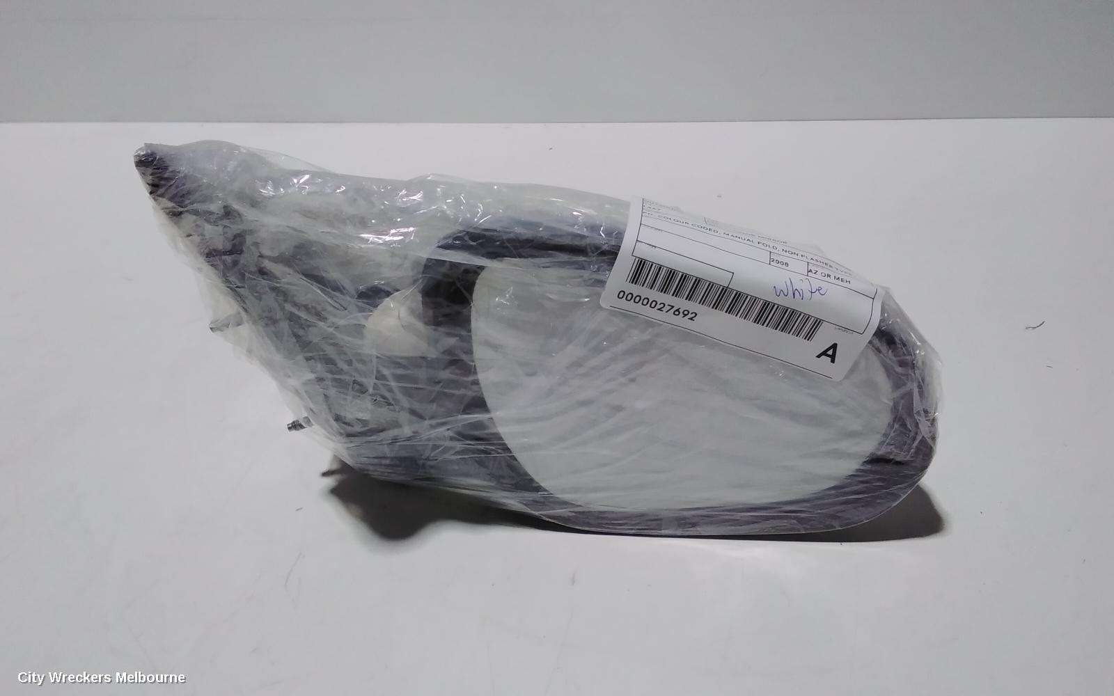 HYUNDAI I30 RIGHT DOOR MIRROR, FD, COLOUR CODED, MANUAL FOLD, NON FLASHER TYPE, 09/2007 - 04/2012