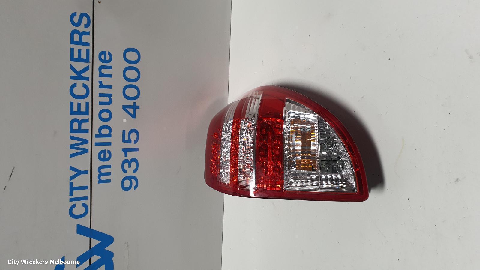 TOYOTA RAV4 RIGHT TAILLIGHT, ACA33, 08/2008 - 11/2012