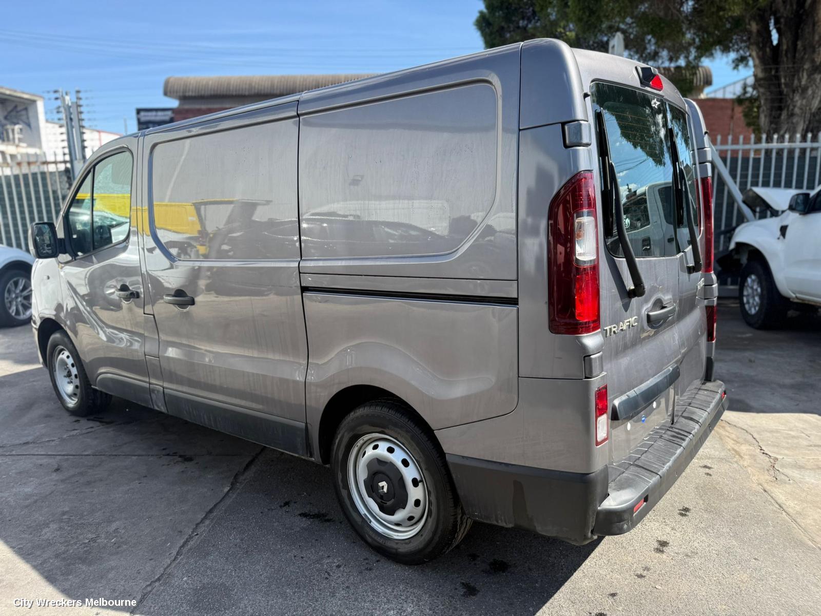 RENAULT TRAFIC BOOTLID/TAILGATE, BARN DOOR (RH SIDE), X82, 01/2015 ONWARDS