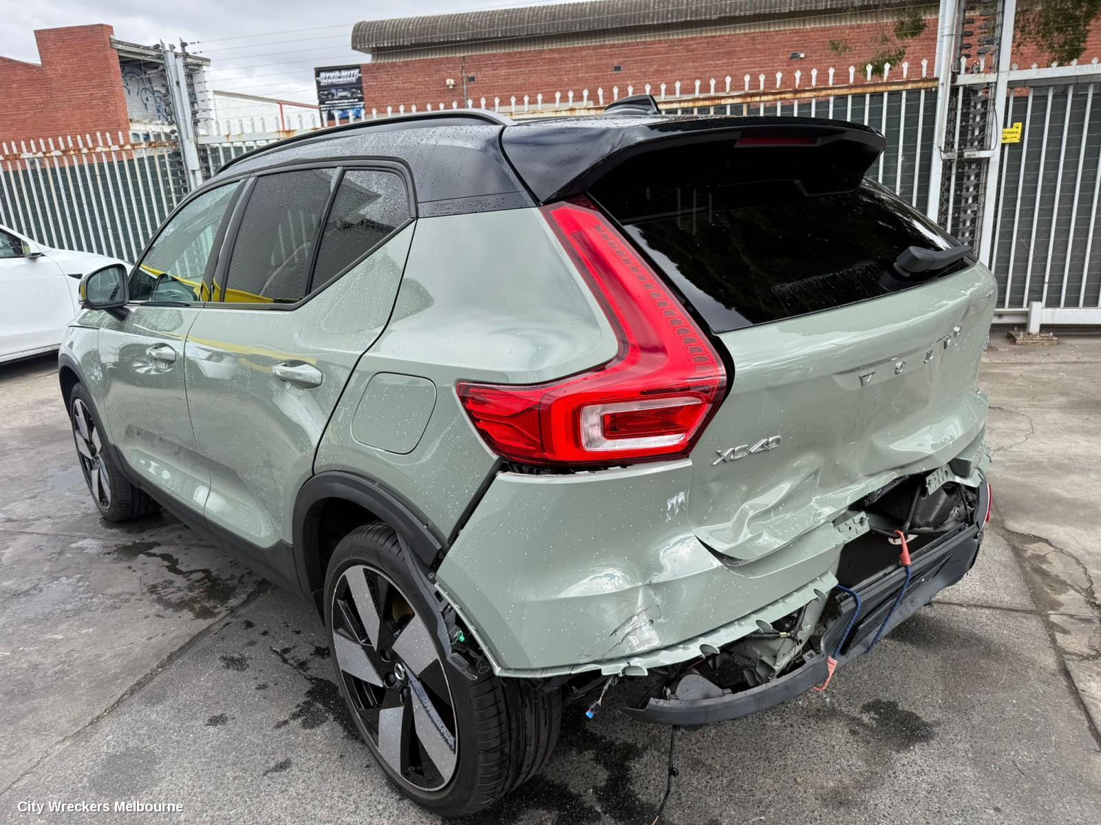 VOLVO XC40 LEFT FRONT STRUT, 02/2018 ONWARDS