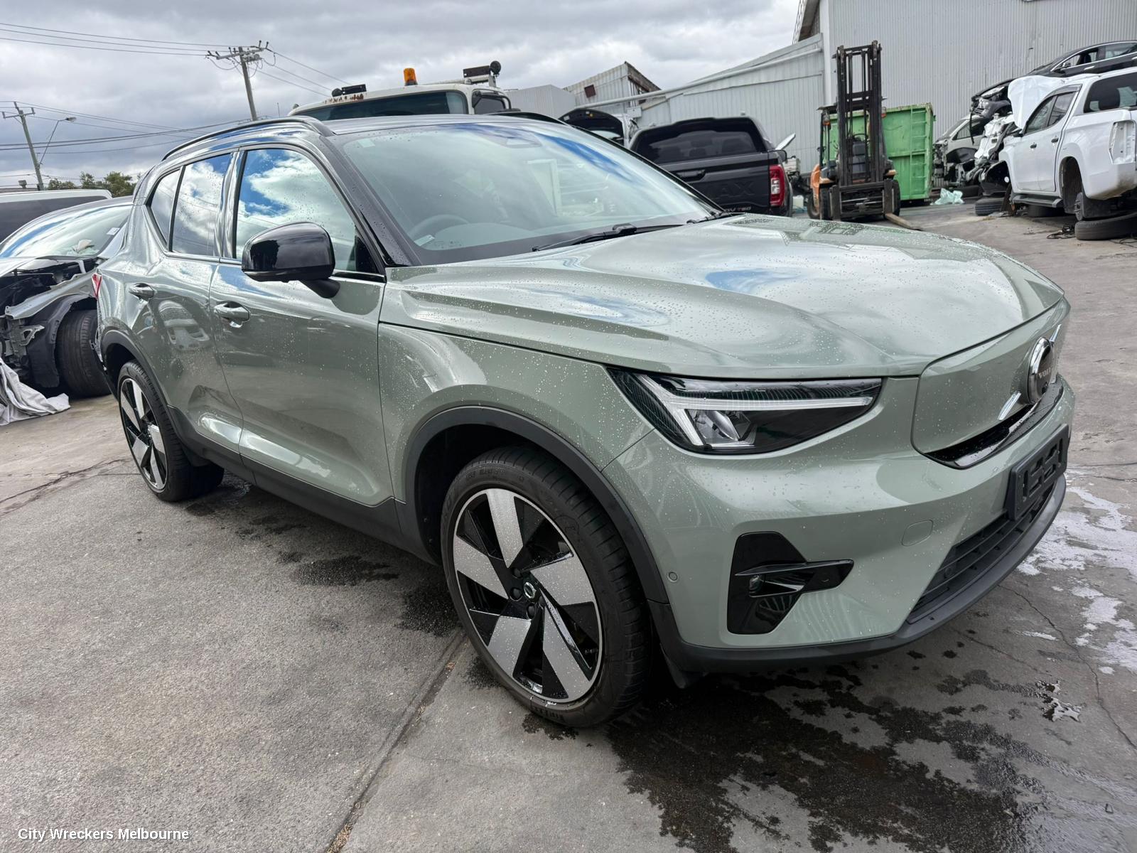 VOLVO XC40 LEFT FRONT STRUT, 02/2018 ONWARDS