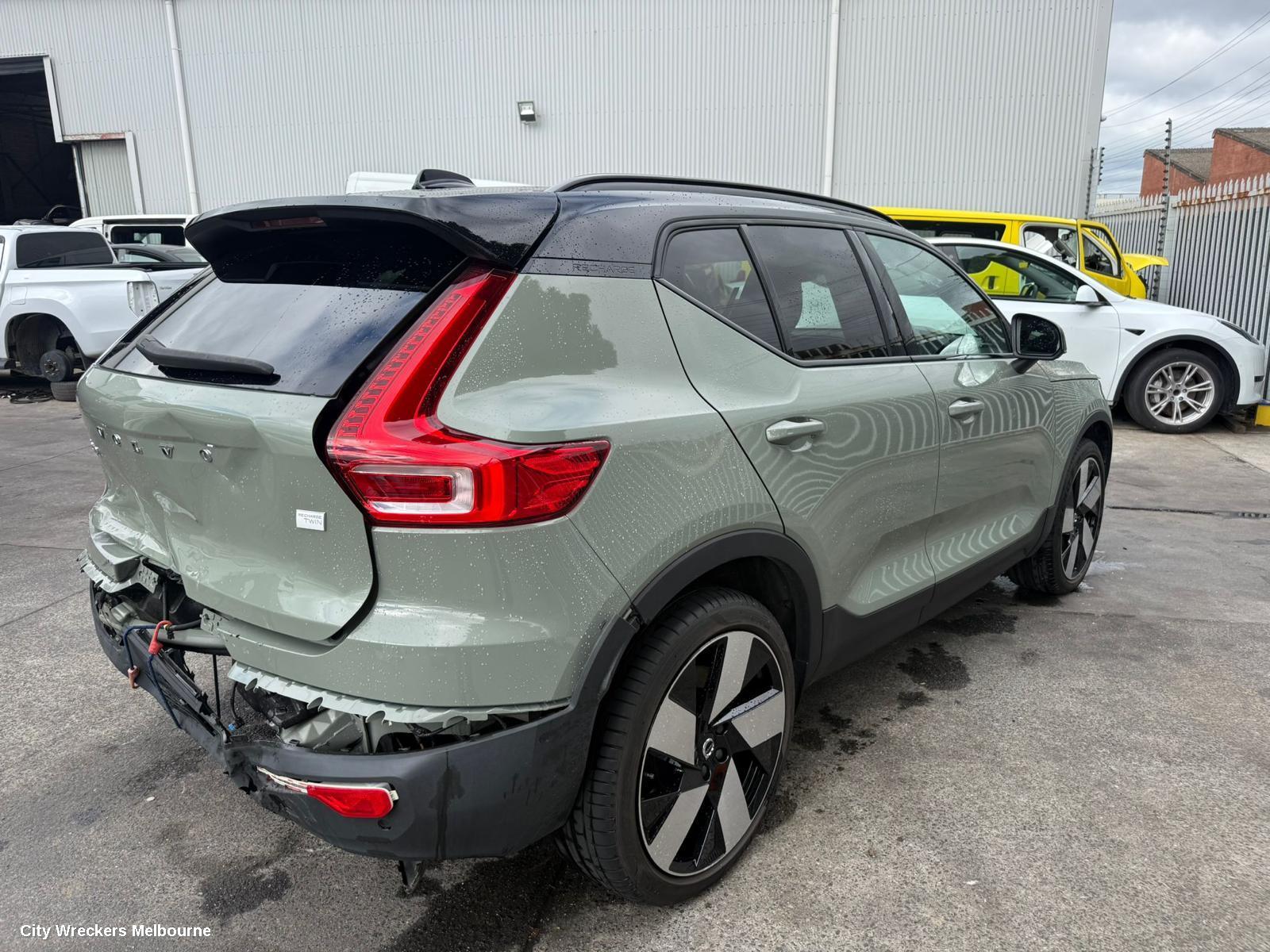 VOLVO XC40 LEFT FRONT STRUT, 02/2018 ONWARDS