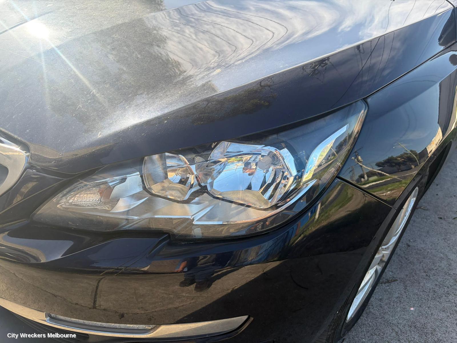 PEUGEOT 308 RIGHT HEADLAMP, T9, HALOGEN TYPE, 10/2014 - 06/2017