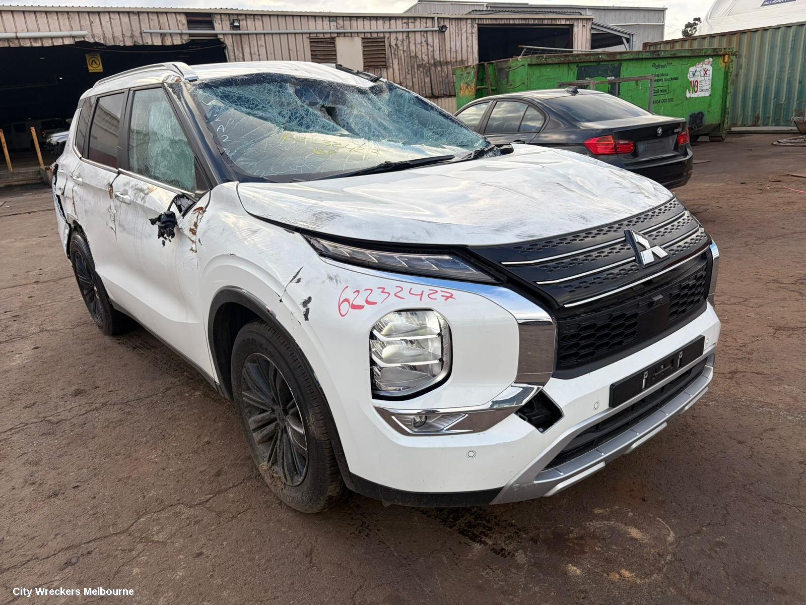 MITSUBISHI OUTLANDER LEFT GUARD LINER, FRONT, ZM, 08/2021 ONWARDS