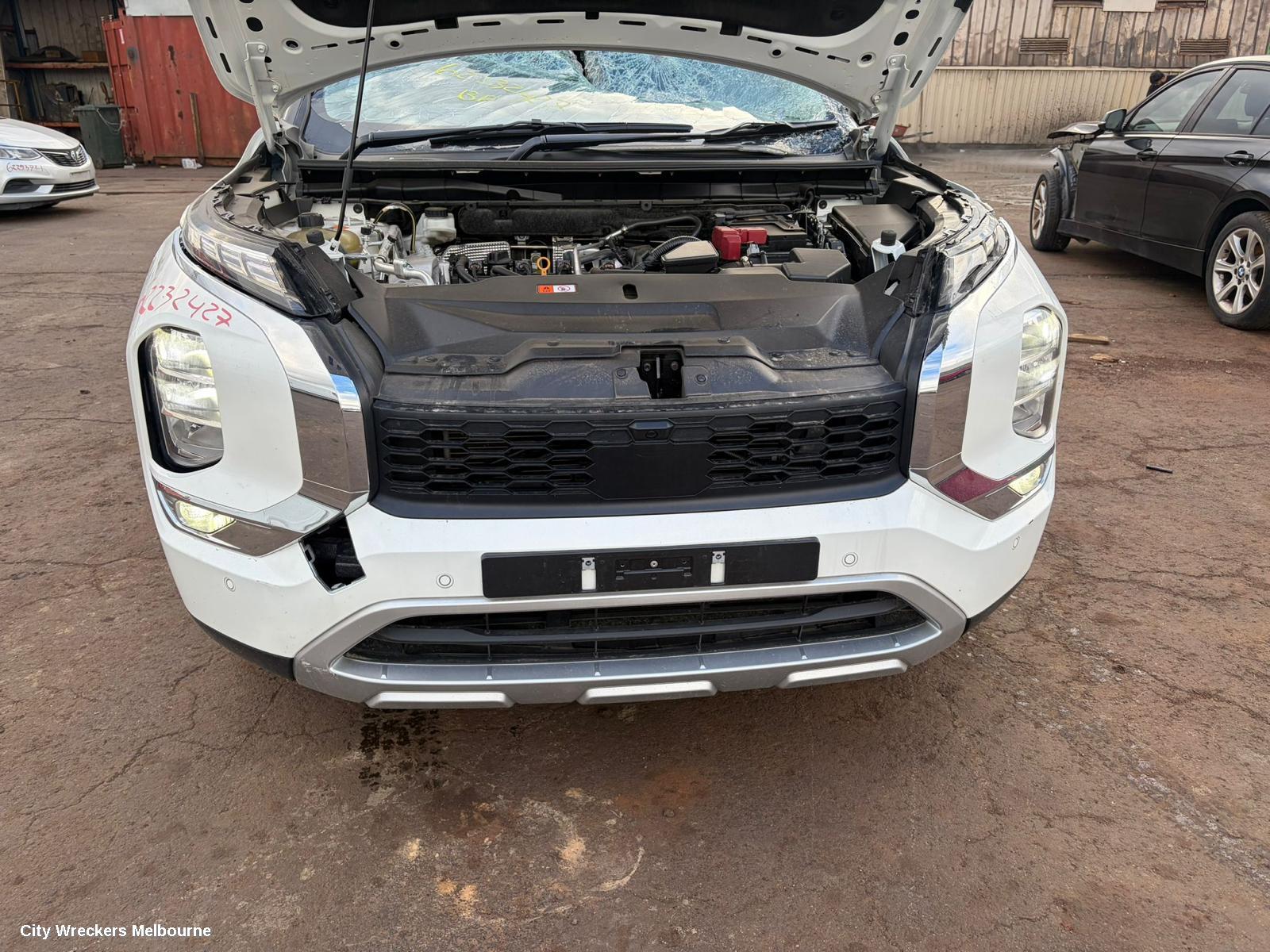 MITSUBISHI OUTLANDER LEFT GUARD LINER, FRONT, ZM, 08/2021 ONWARDS