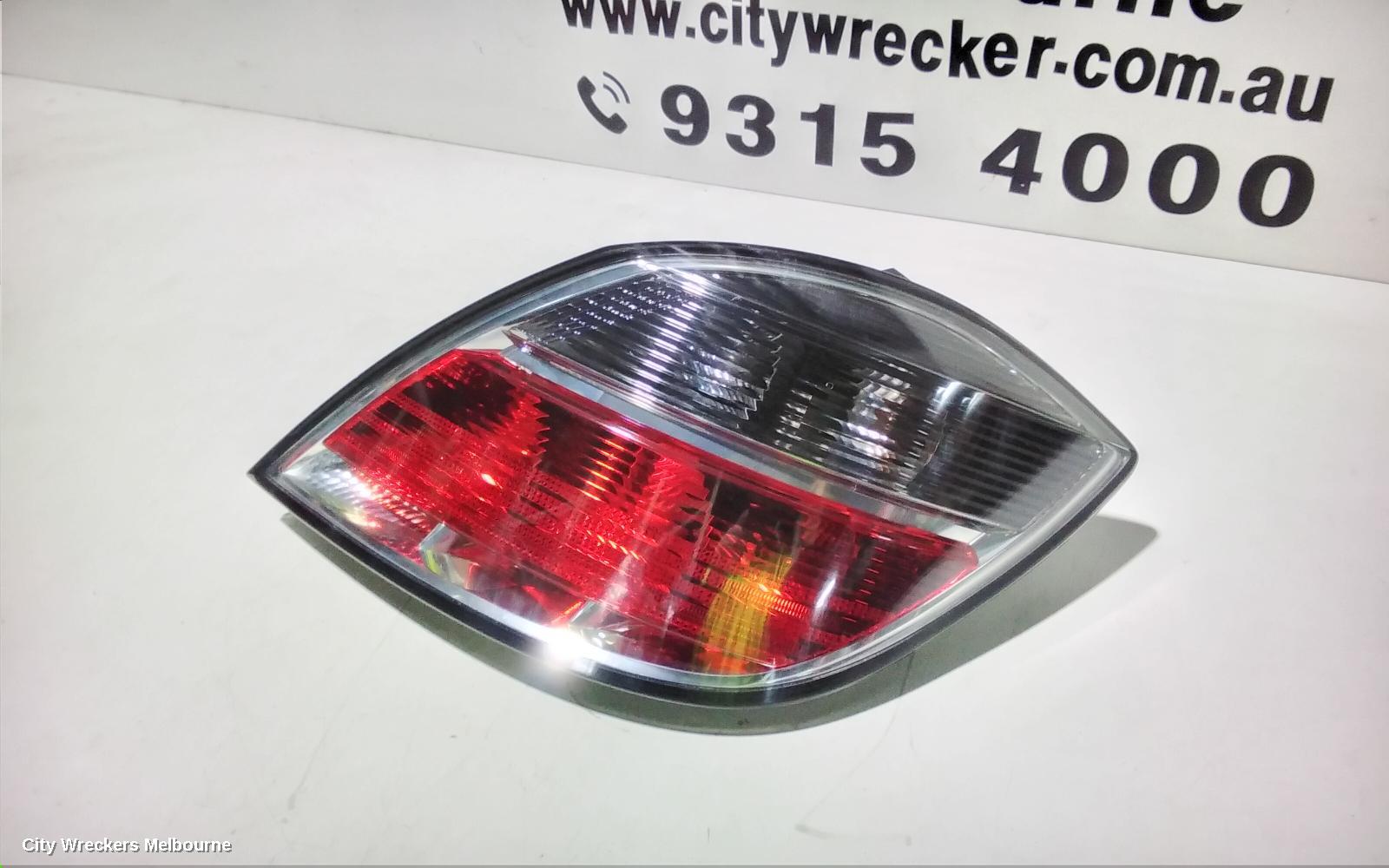 HOLDEN ASTRA RIGHT TAILLIGHT, AH, 5DR HATCH, TINTED INDICATOR TYPE, 10/2004 - 08/2009