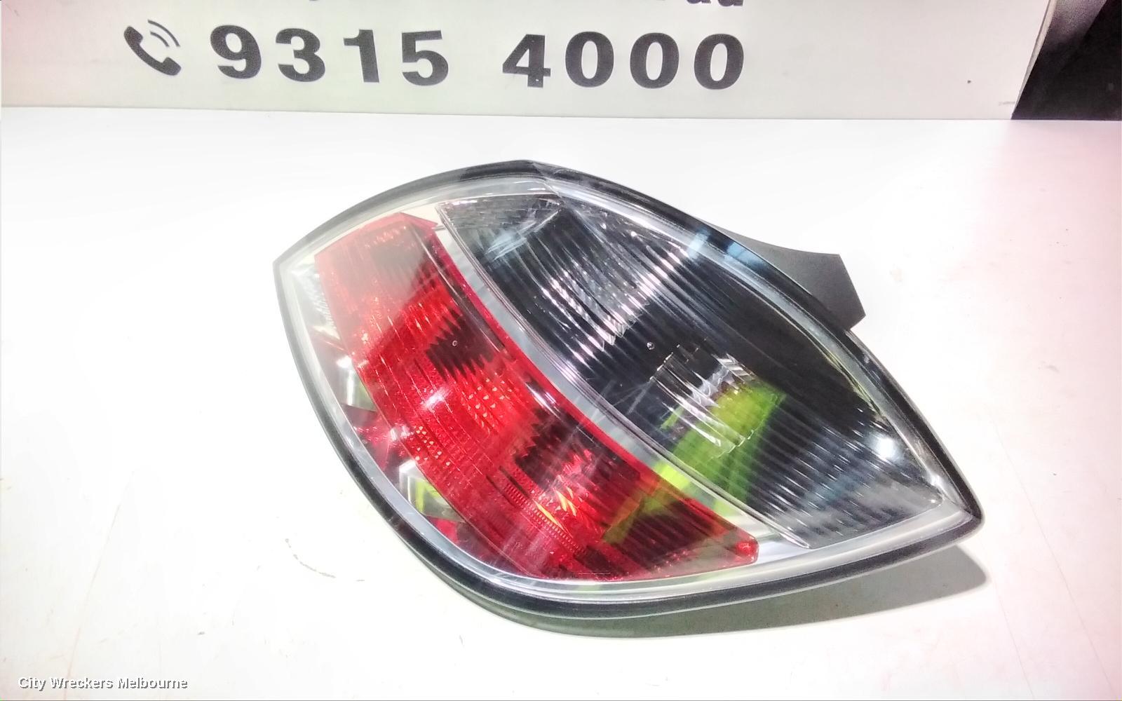 HOLDEN ASTRA RIGHT TAILLIGHT, AH, 5DR HATCH, TINTED INDICATOR TYPE, 10/2004 - 08/2009