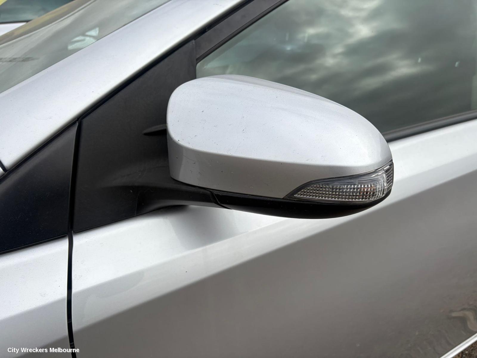 TOYOTA COROLLA RIGHT TAILLIGHT, ZRE182R, HATCH, 03/2015 - 06/2018