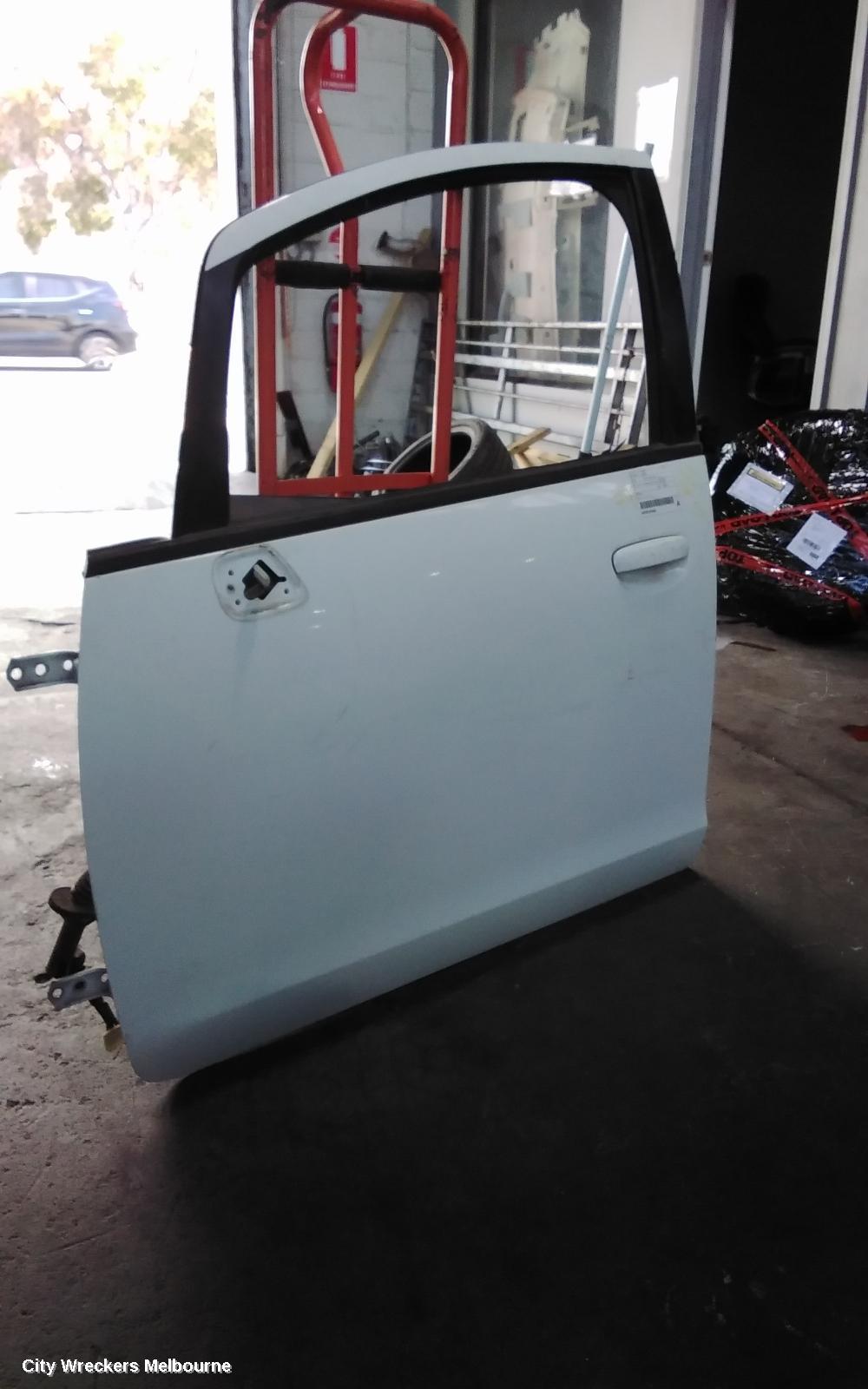 MITSUBISHI COLT LEFT FRONT DOOR, RG, HATCH, NON BARREL KEY TYPE, 01/2002 - 11/2011