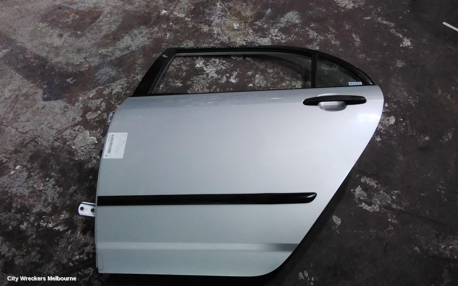 TOYOTA COROLLA LEFT REAR DOOR/SLIDING, ZZE122 (SOUTH AFRICA-VIN AHT), SEDAN, 03/2003 - 06/2007