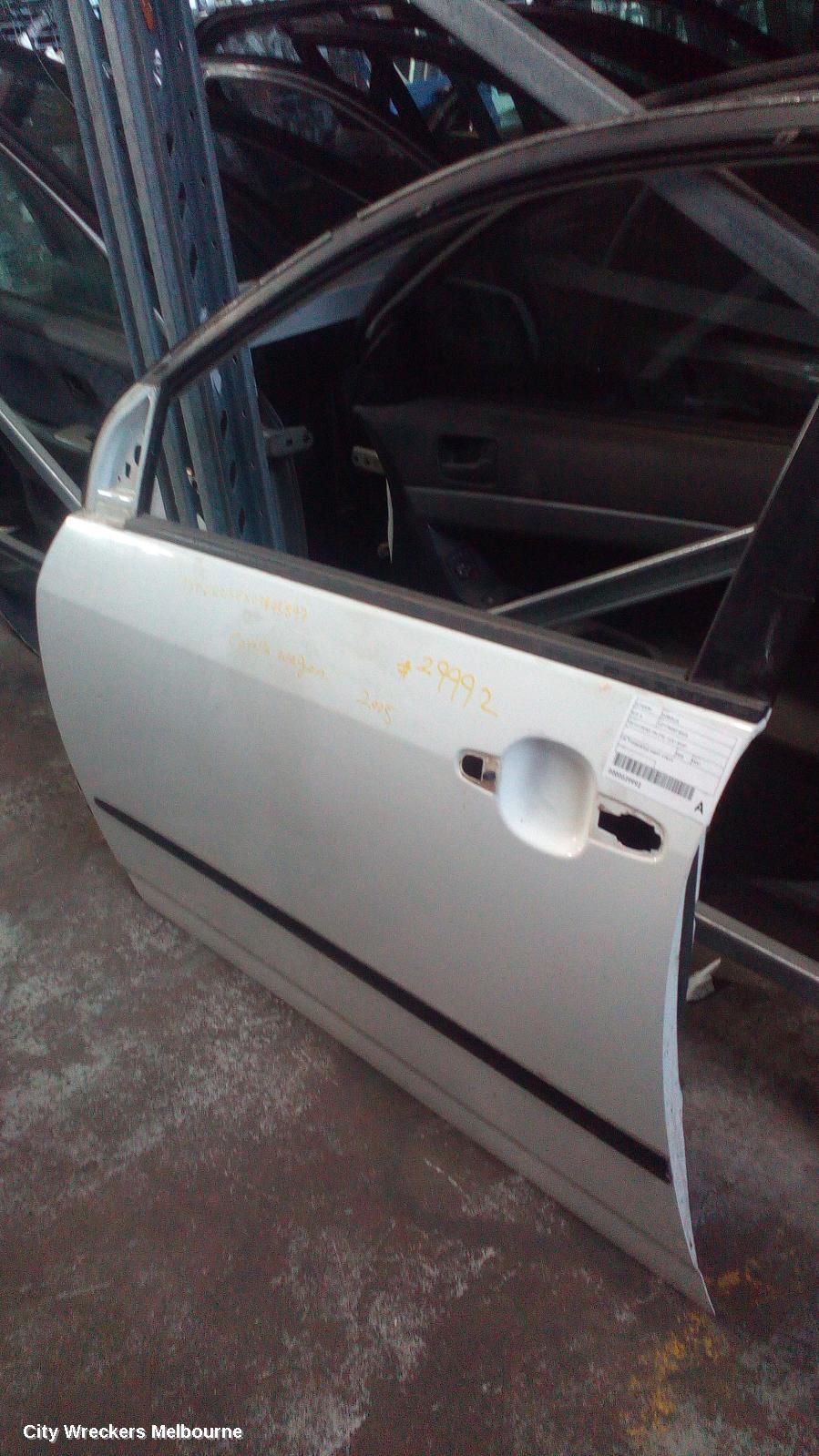 TOYOTA COROLLA LEFT FRONT DOOR, ZZE122 (JAPAN-VIN JTD), 12/2001 - 04/2007