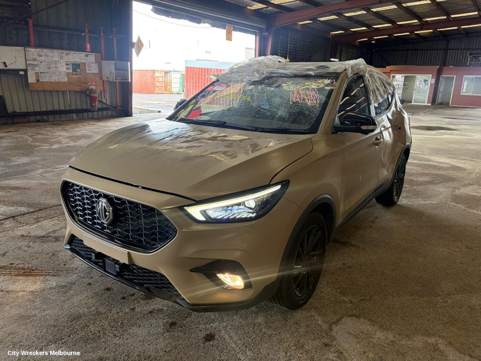 MG ZS RIGHT HEADLAMP, AZS1, ZST, W/ LED TYPE, 01/2020 ONWARDS