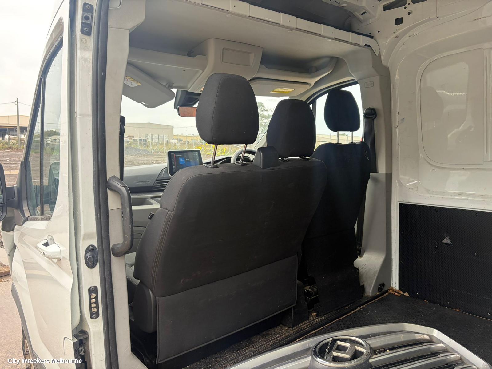 LDV DELIVER 9 RIGHT FRONT HUB ASSEMBLY, 07/2020 ONWARDS