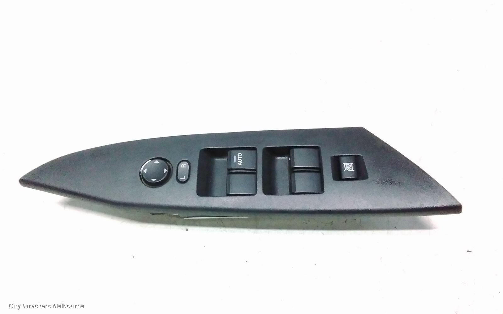 MAZDA 3 PWR DR WIND SWITCH, RH FRONT (MASTER SWITCH), NON FOLDING TYPE, BL, 04/2009 - 10/2013