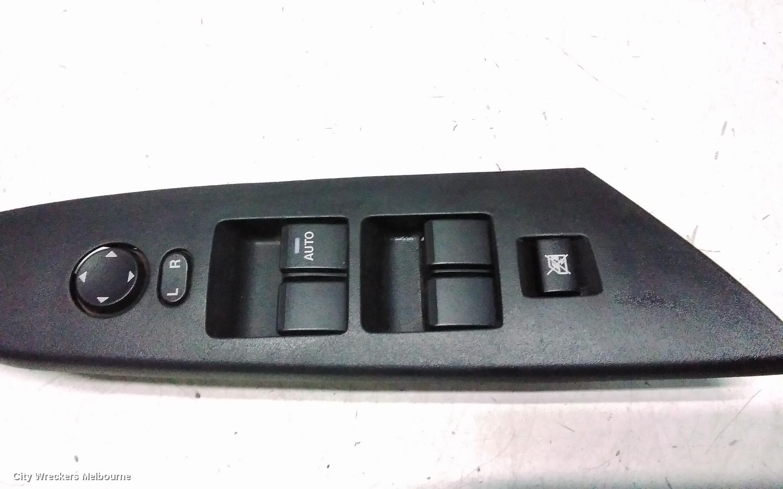 MAZDA 3 PWR DR WIND SWITCH, RH FRONT (MASTER SWITCH), NON FOLDING TYPE, BL, 04/2009 - 10/2013