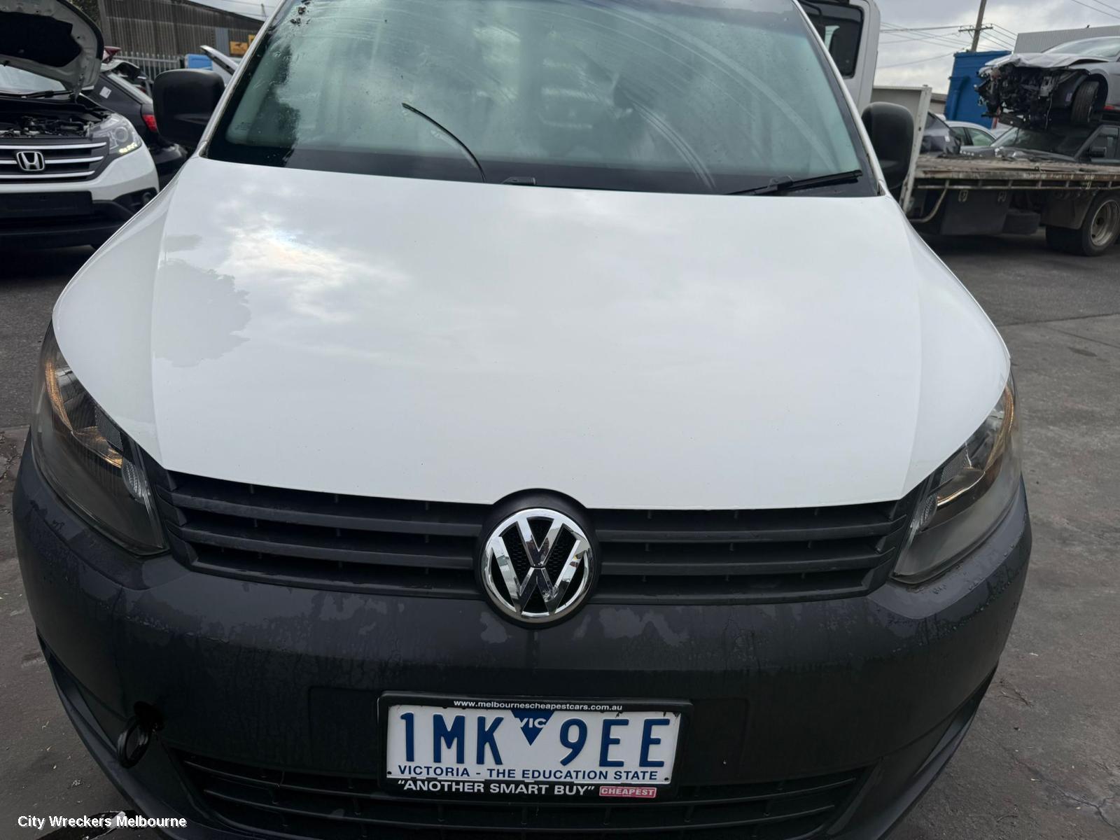 VOLKSWAGEN CADDY LEFT FRONT HUB ASSEMBLY, 2K, MAXI, ABS TYPE, 04/2008 - 06/2015