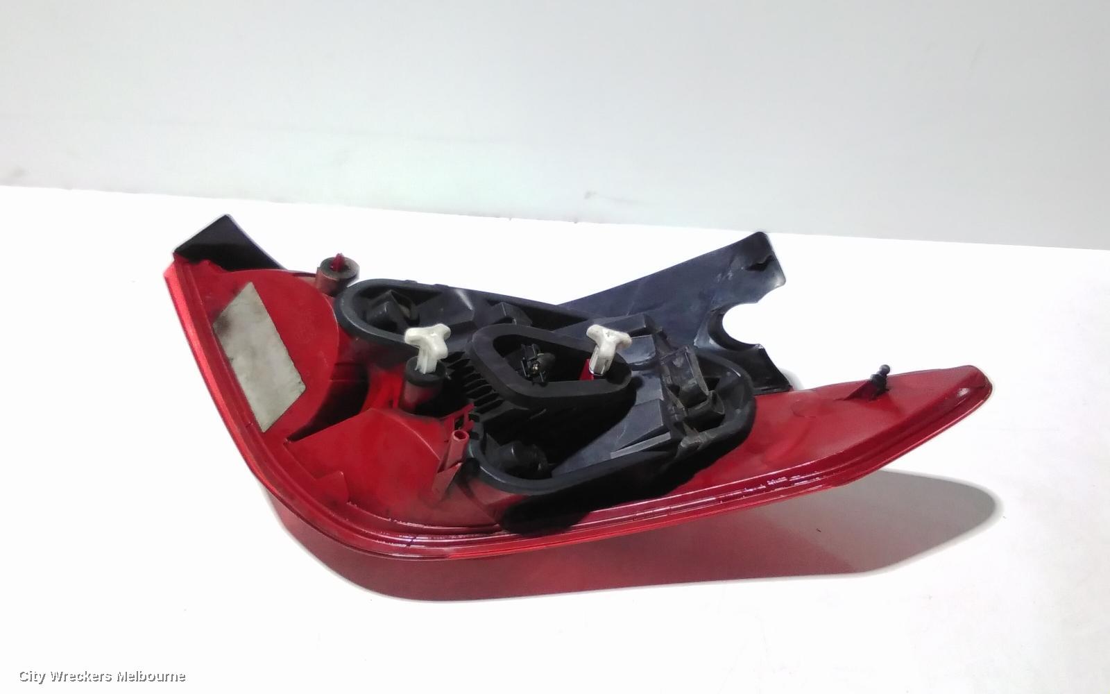 PEUGEOT 207 LEFT TAILLIGHT, HATCH, RED INDICATOR SECTION, A7, 04/2006 - 12/2012