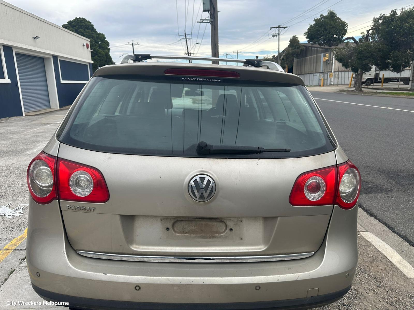 VOLKSWAGEN PASSAT LEFT TAILLIGHT, 3C/MK6 B6, WAGON, NON TINTED TYPE, 03/2006 - 09/2010