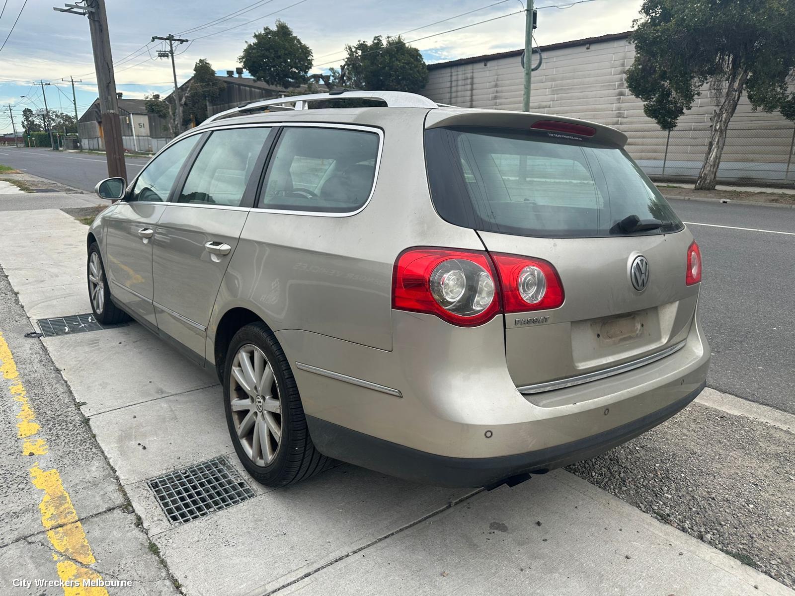 VOLKSWAGEN PASSAT LEFT TAILLIGHT, 3C/MK6 B6, WAGON, NON TINTED TYPE, 03/2006 - 09/2010
