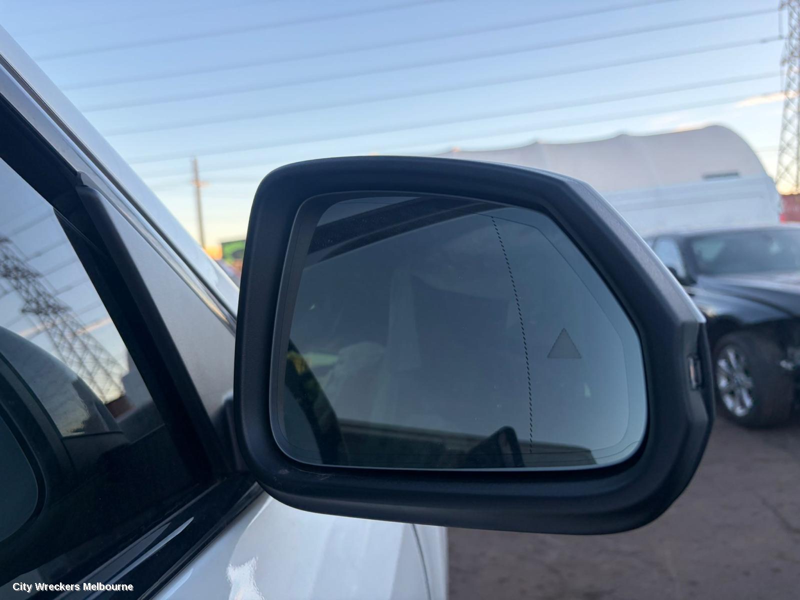 BMW X1 REVERSE CAMERA, U11, FRONT CAMERA (WINDSCREEN MOUNTED), W/ AUGMENTED REALITY TYPE, 07/2022 ONWARDS