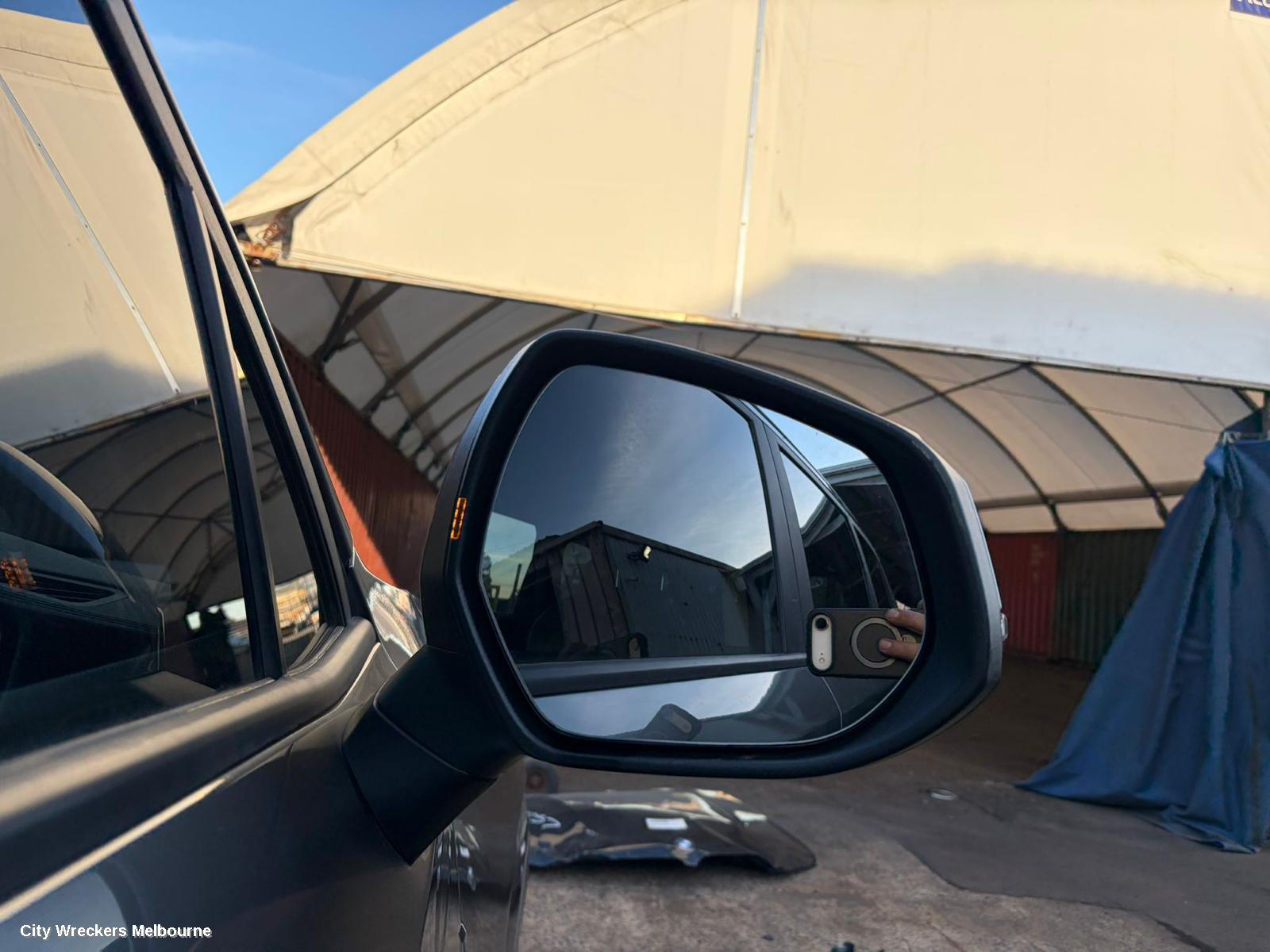 LDV D90 LEFT GUARD LINER, SV9A, FRONT, 11/2017 ONWARDS