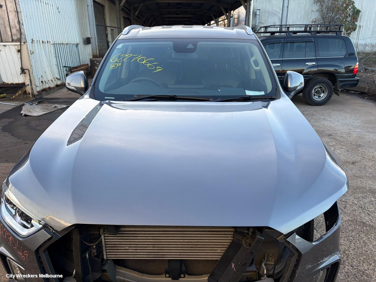 LDV D90 LEFT GUARD LINER, SV9A, FRONT, 11/2017 ONWARDS