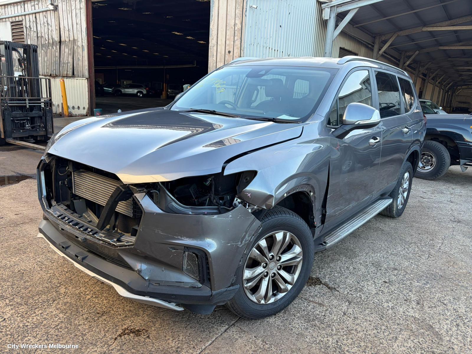 LDV D90 LEFT GUARD LINER, SV9A, FRONT, 11/2017 ONWARDS