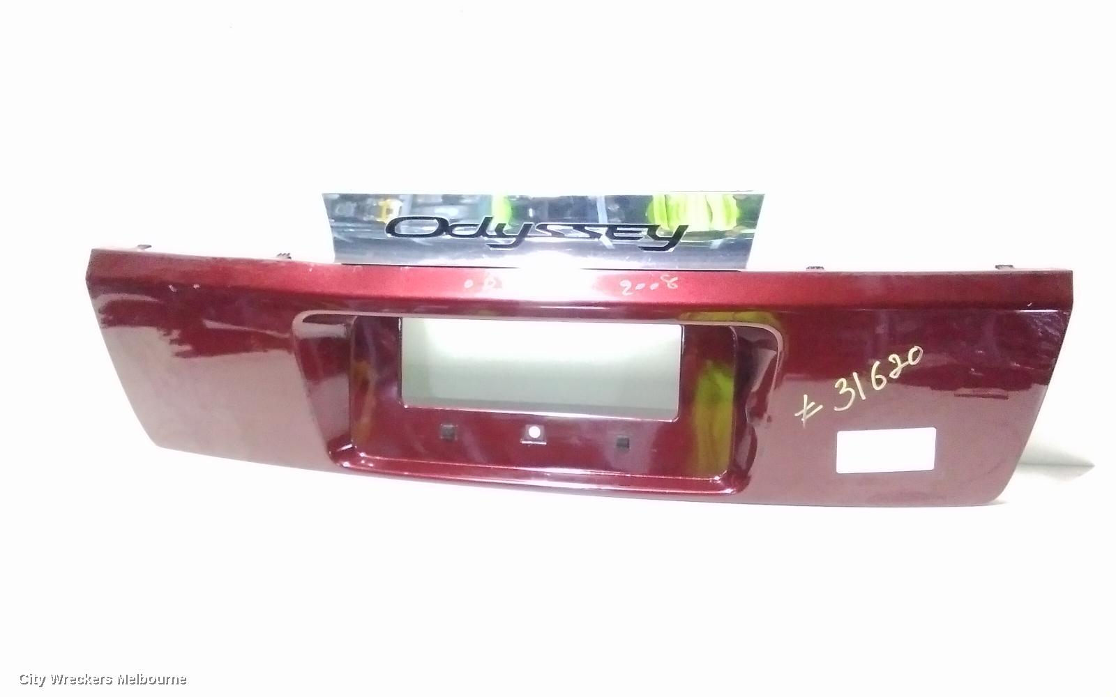 HONDA ODYSSEY REAR GARNISH, TAILGATE UPPER CENTRE CHROME PIECE, RB, 07/2004 - 03/2009