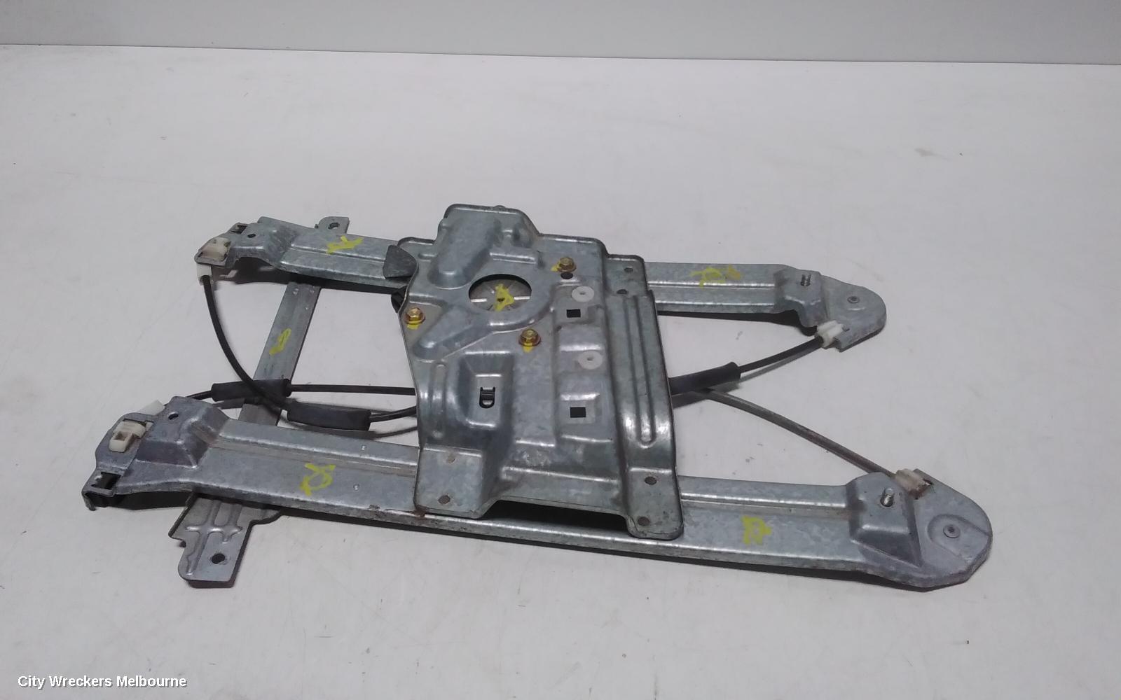 MITSUBISHI 380 RIGHT FRONT WINDOW REG/MOTOR, DB, ELECTRIC, 09/2005 - 03/2008