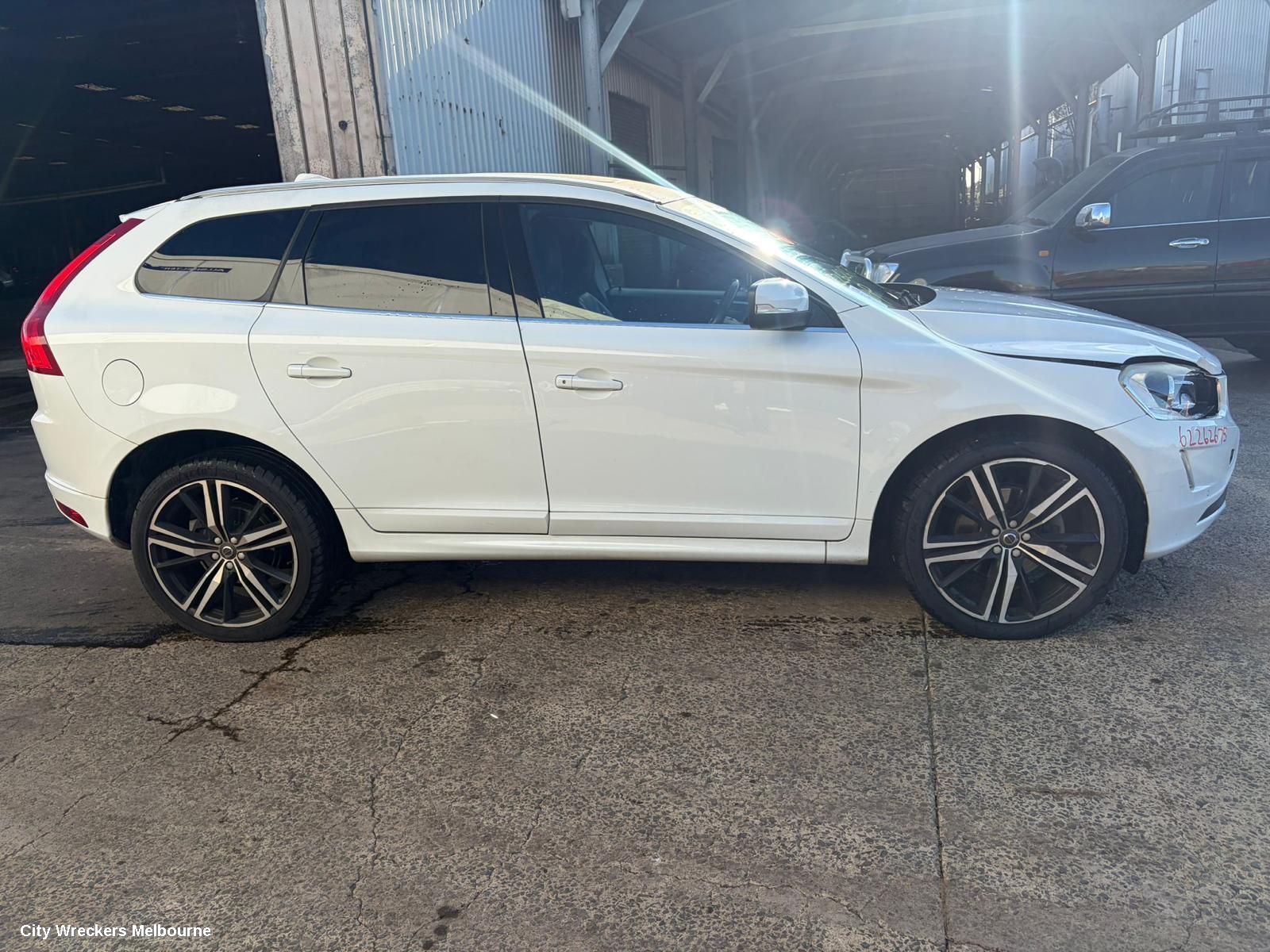 VOLVO XC60 LEFT FRONT STRUT, NON ACTIVE CHASSIS TYPE, CODE RA03, DYNAMIC, DZ, 02/2009 - 04/2017