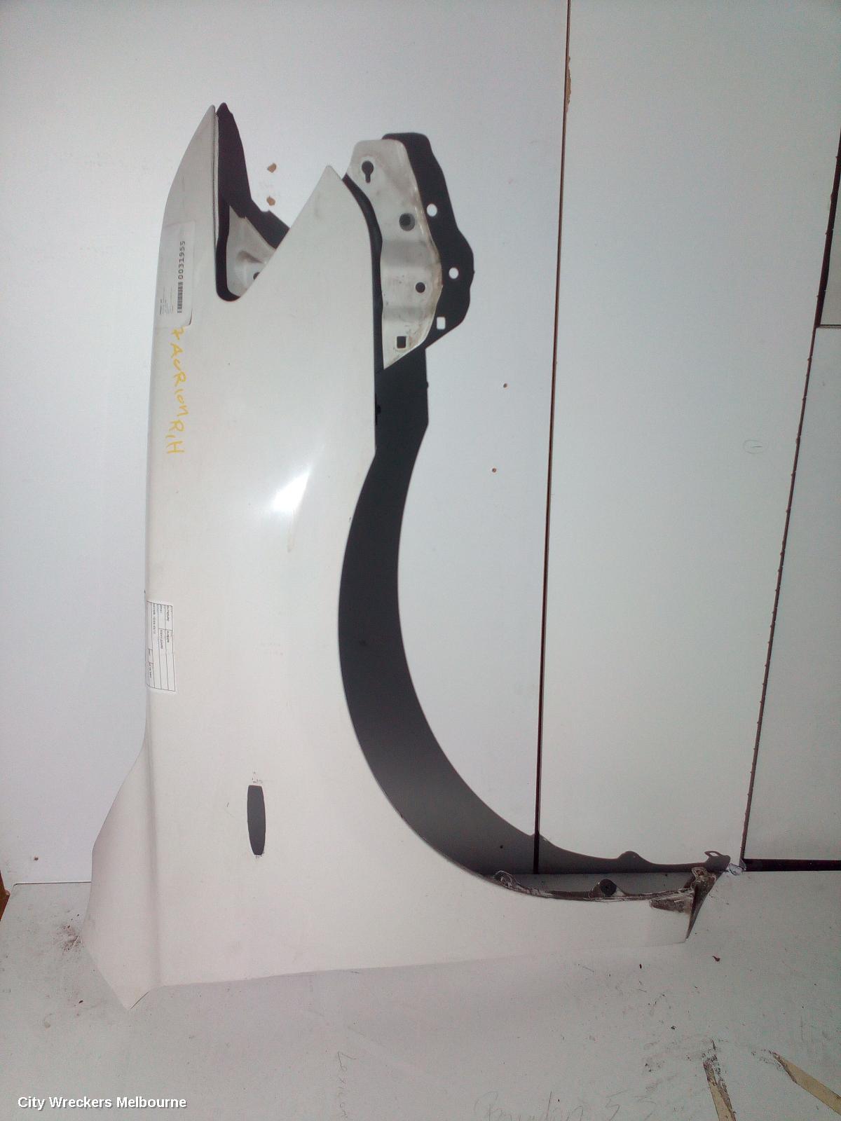 TOYOTA AURION RIGHT GUARD, GSV40R, 10/2006 - 03/2012
