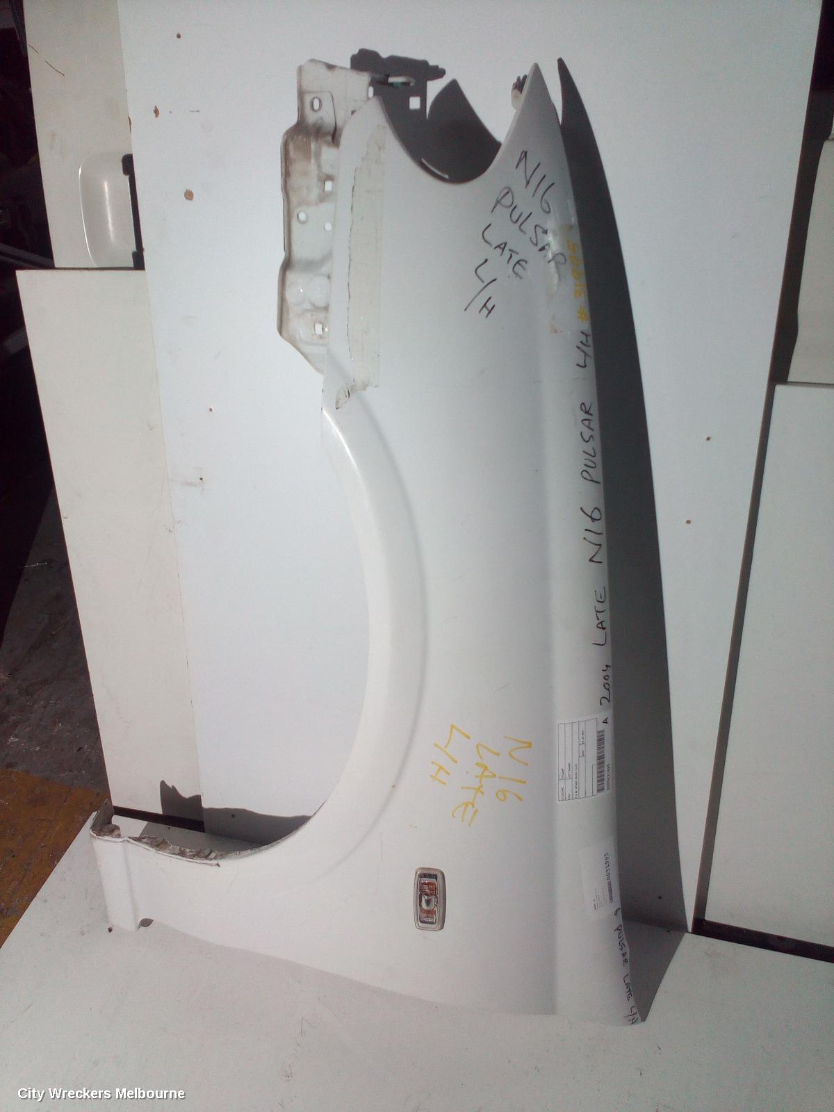 NISSAN PULSAR LEFT GUARD, N16 SII, SEDAN, 08/2003 - 12/2005