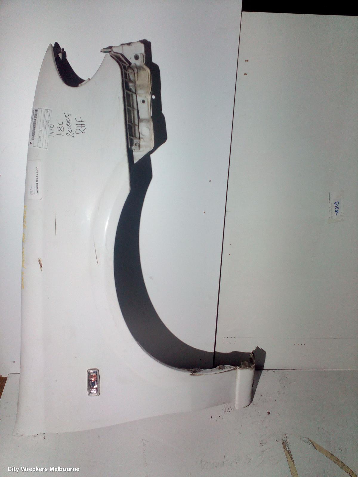 NISSAN PULSAR RIGHT GUARD, N16 SII, SEDAN, 08/2003 - 12/2005