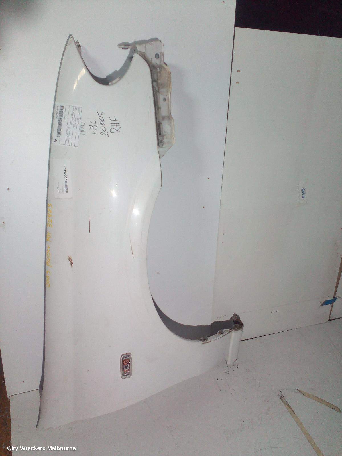 NISSAN PULSAR RIGHT GUARD, N16 SII, SEDAN, 08/2003 - 12/2005