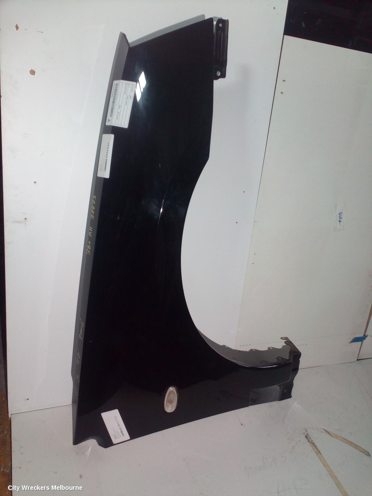 MITSUBISHI 380 RIGHT GUARD, DB, 09/2005 - 03/2008