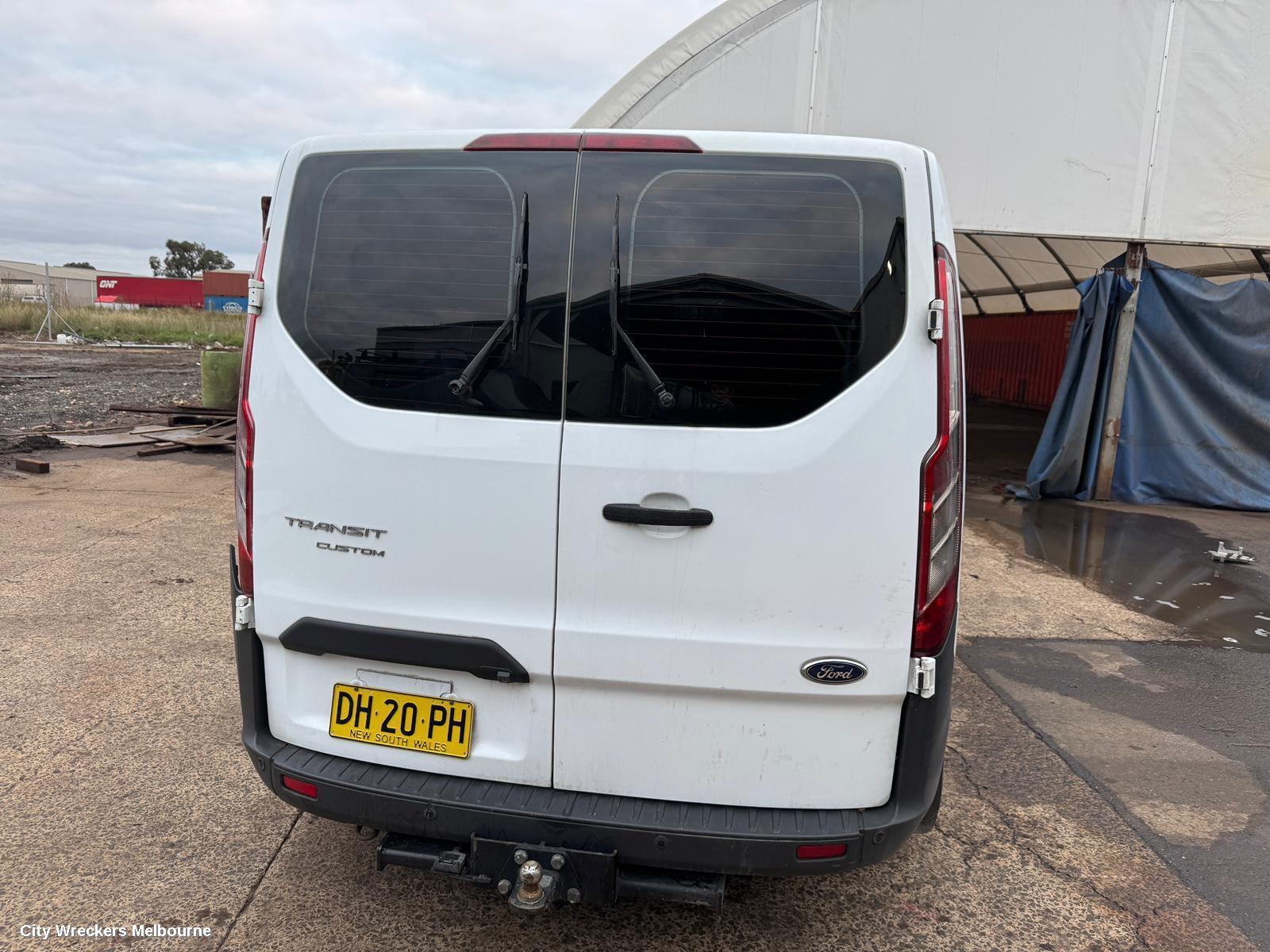 FORD TRANSIT CUSTOM LEFT FRONT HUB ASSEMBLY, VN, 09/2013 - 04/2019