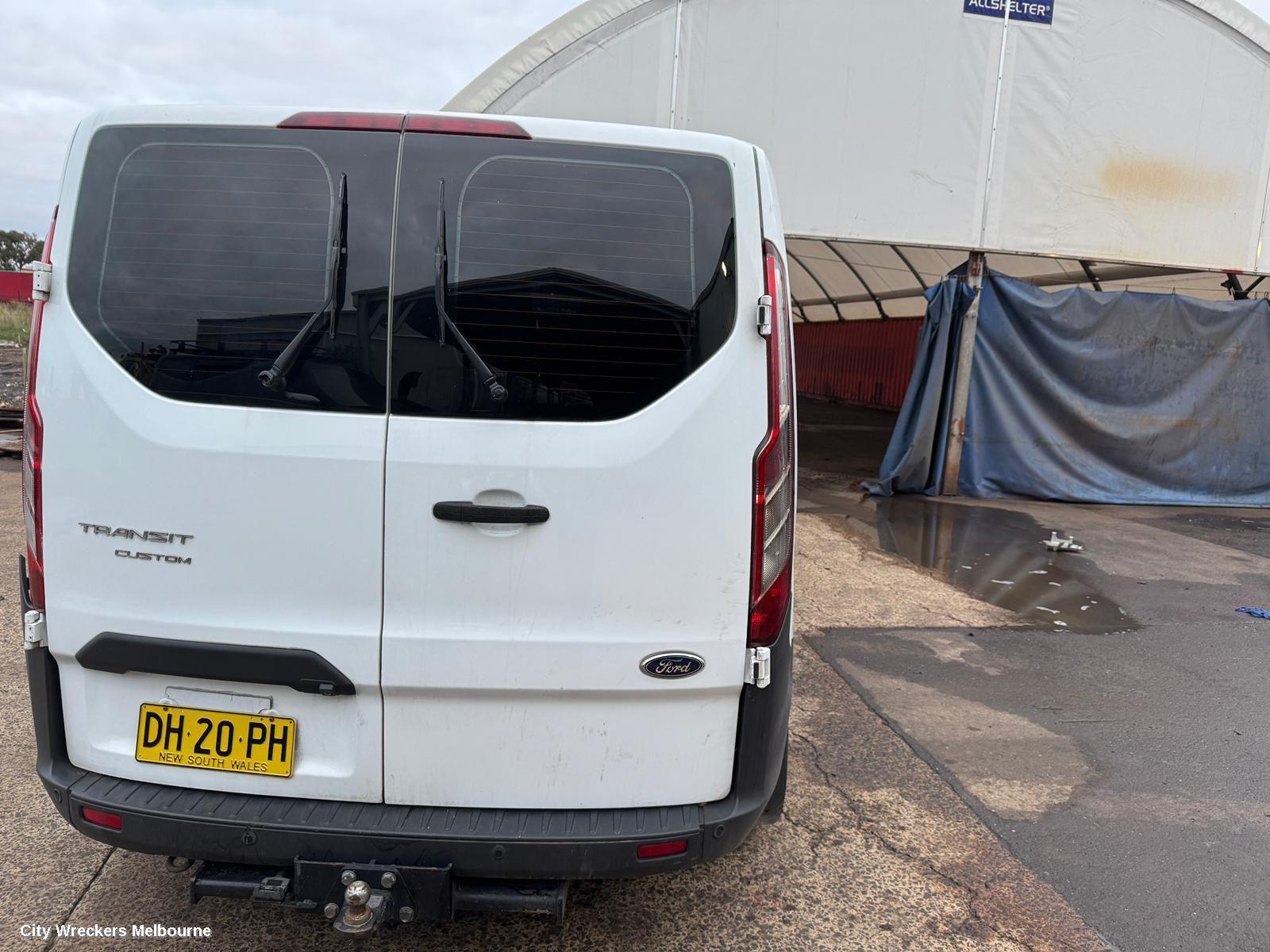 FORD TRANSIT CUSTOM LEFT FRONT HUB ASSEMBLY, VN, 09/2013 - 04/2019